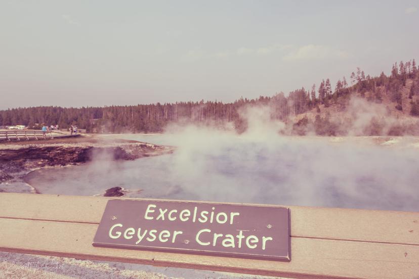 Yellowstone photograph 12